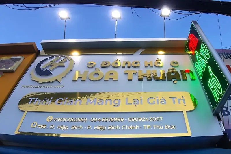 Đôi nét về cửa hàng Hoà Thuận Watch