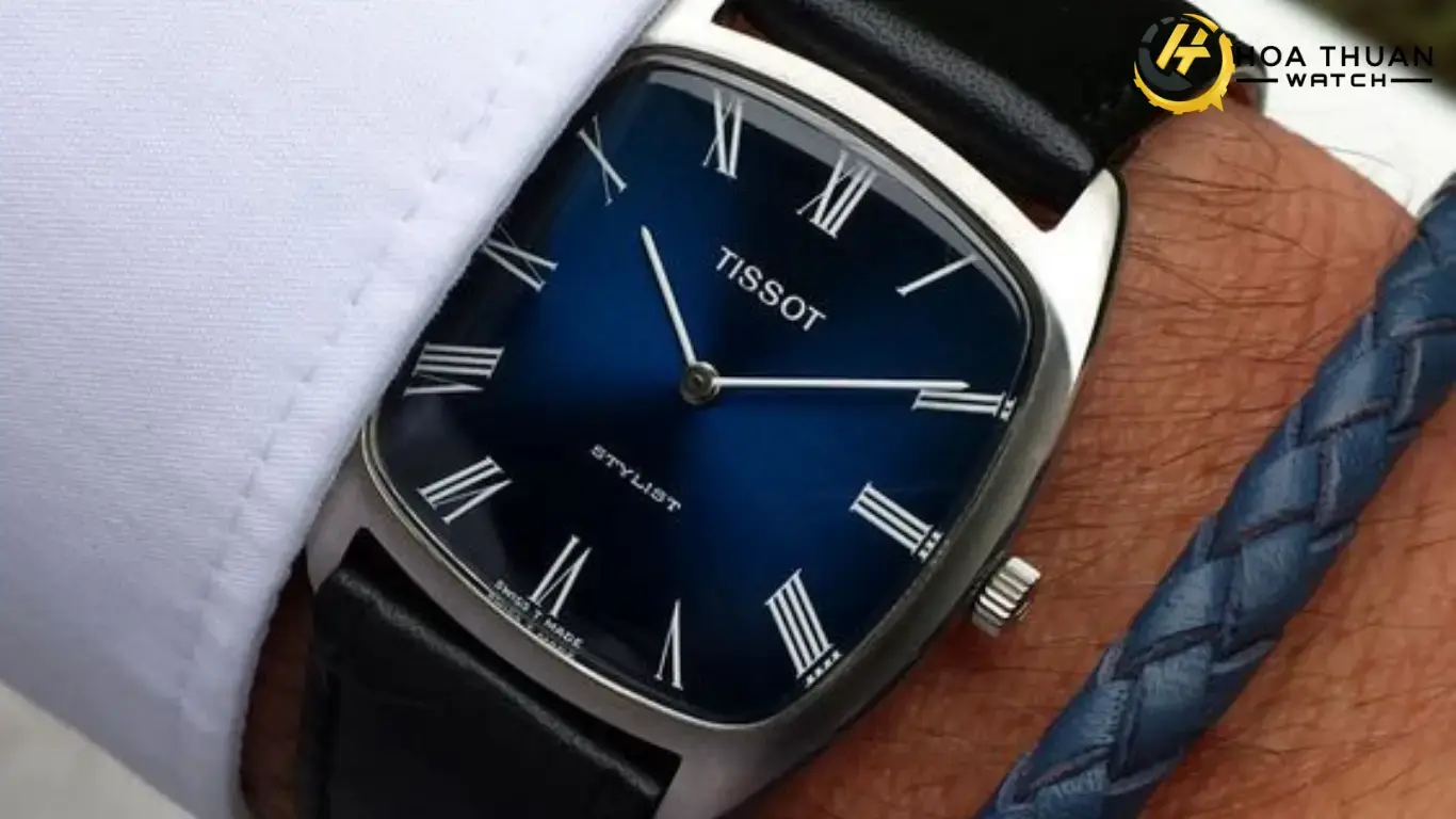 Đồng hồ phong cách sang trọng