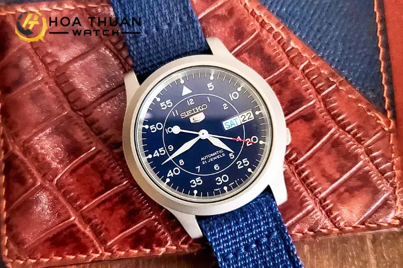 Đồng hồ Seiko 5 SNK807K2