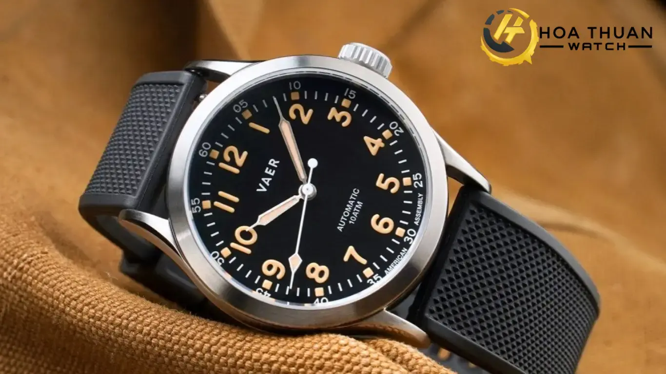 Các đặc điểm nhận diện trên 1 chiếc đồng hồ Field Watch