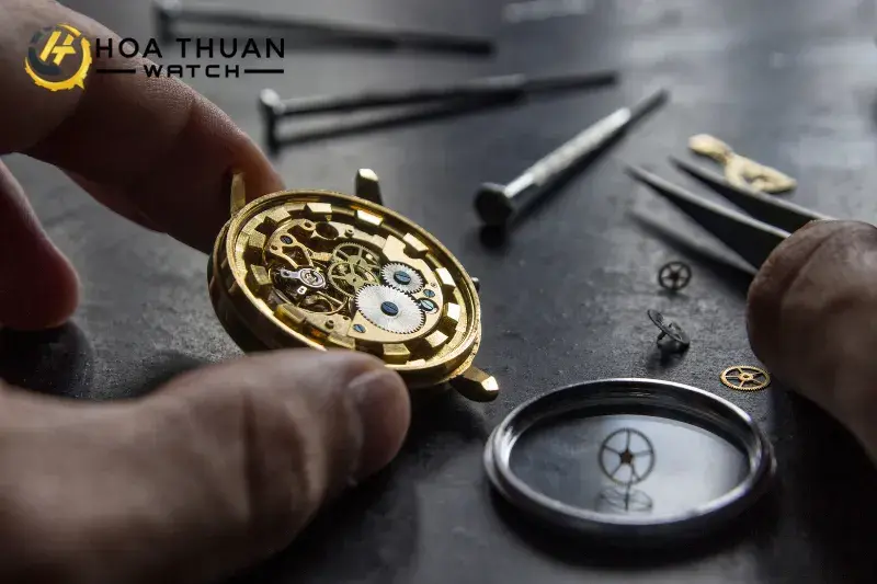 Ưu điểm và nhược điểm của việc tự lau dầu đồng hồ Seiko